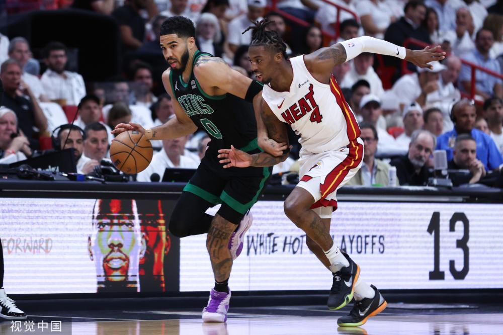 其中篮板球 其中篮板球