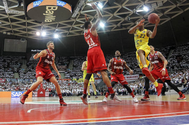 在艰难的赛 在艰难的赛